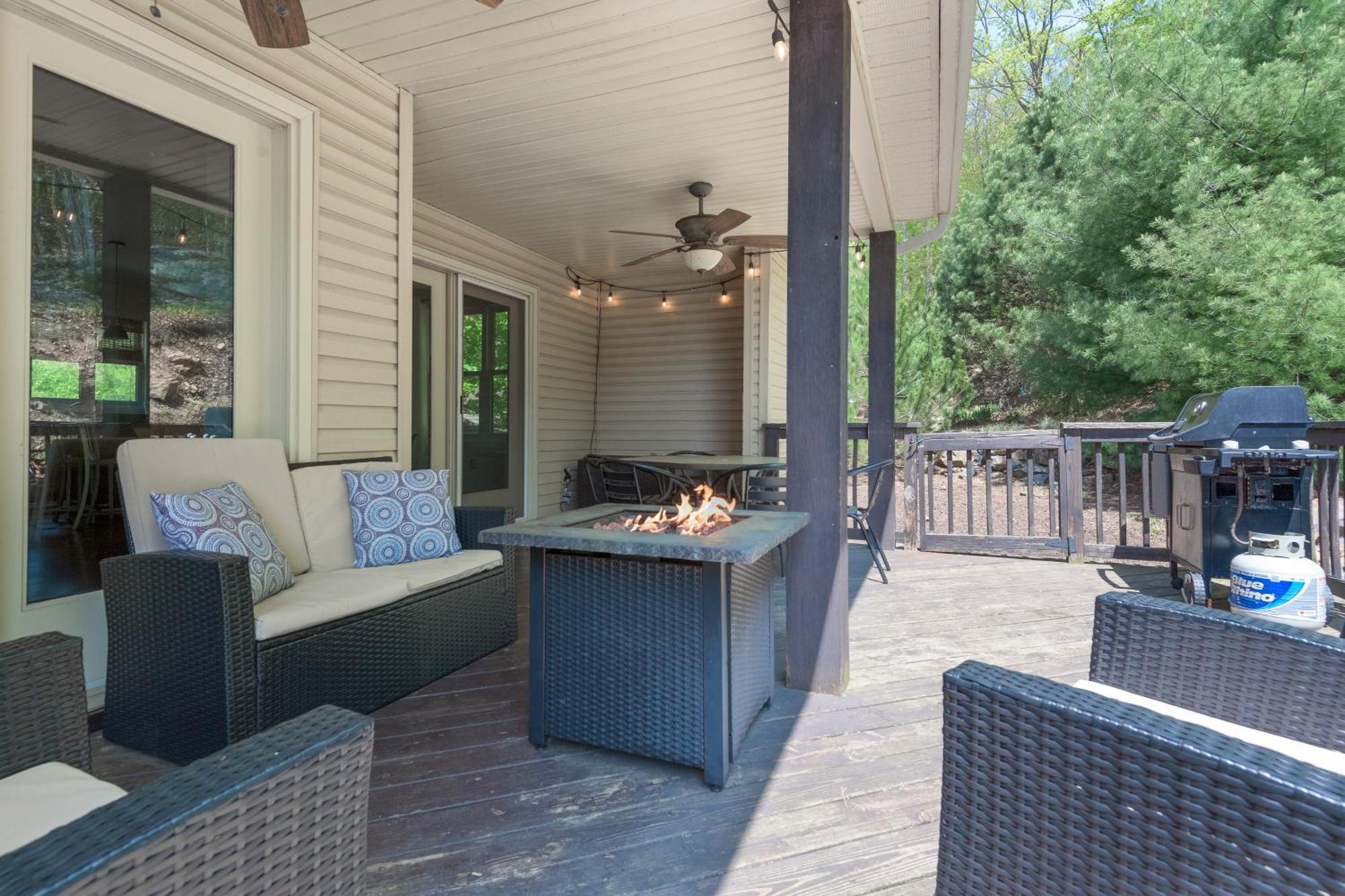6 Fieldstone Ct Villa Lake Harmony Exterior photo